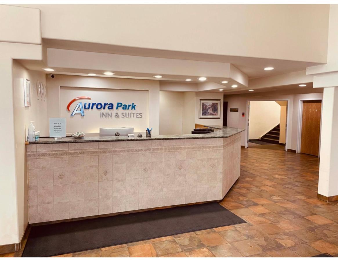 Aurora Park Inn&Suites Dawson Creek Bagian luar foto